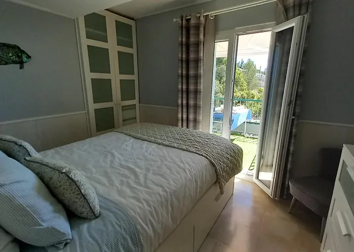 Sesimbraholidayname * Σεσίμπρα